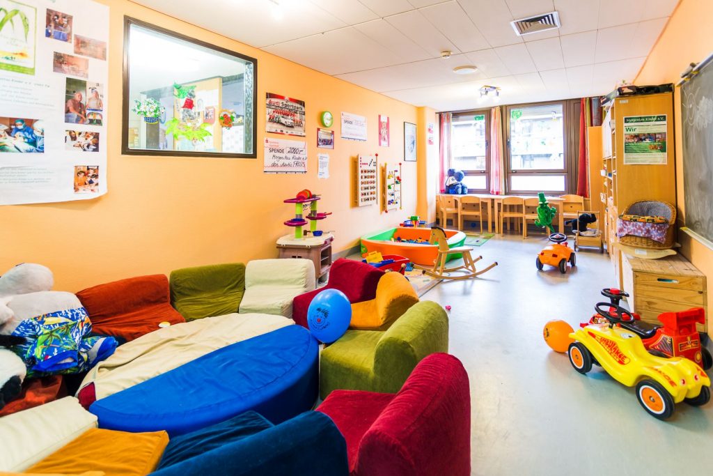 Spielzimmer auf der Kinderstation in Klinikum Ingolstadt