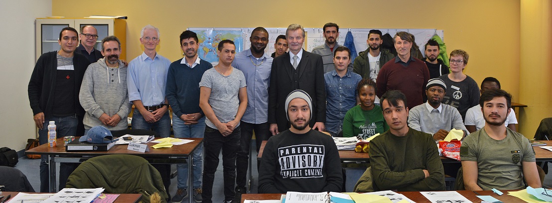 Gruppenbild Bürgermeister Wittmann mit Asylbewerber und Flüchtlinge