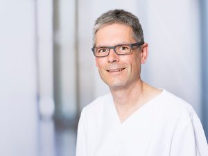 Dr. Michael Ried, Oberarzt am Institut für Anästhesie und Intensivmedizin und Leiter der Palliativstation