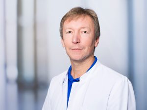 Dr. Johannes Möndel, Oberarzt im Zentrum für psychische Gesundheit am Klinikum Ingolstadt