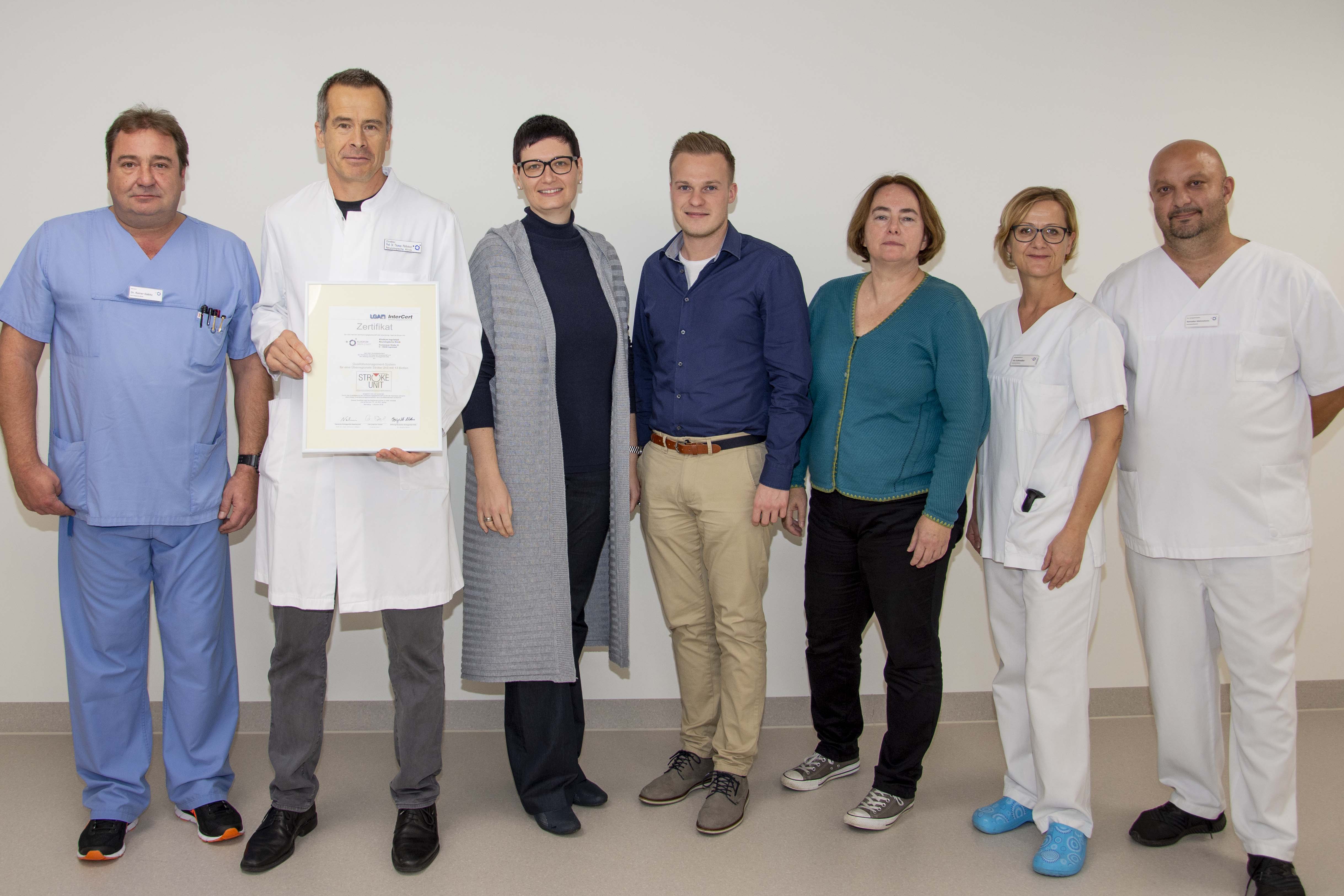 Das Team der Klinik für Neurologie und der Zentralsterilisation im Klinikum Ingolstadt