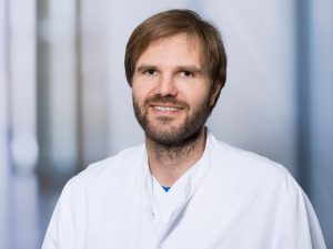 Dr. Sebastian Geißler, Oberarzt der Klinik für Urologie im Klinikum Ingolstadt