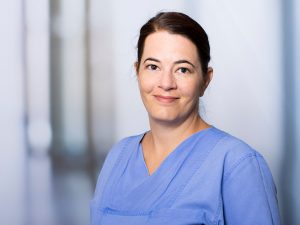 Dr. Julia Schäfer, Oberärztin der Klinik für Urologie im Klinikum Ingolstadt