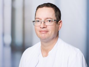Klaus Goldbrunner, Oberarzt und Stellvertretender Direktor der Frauenklinik im Klinikum Ingolstadt
