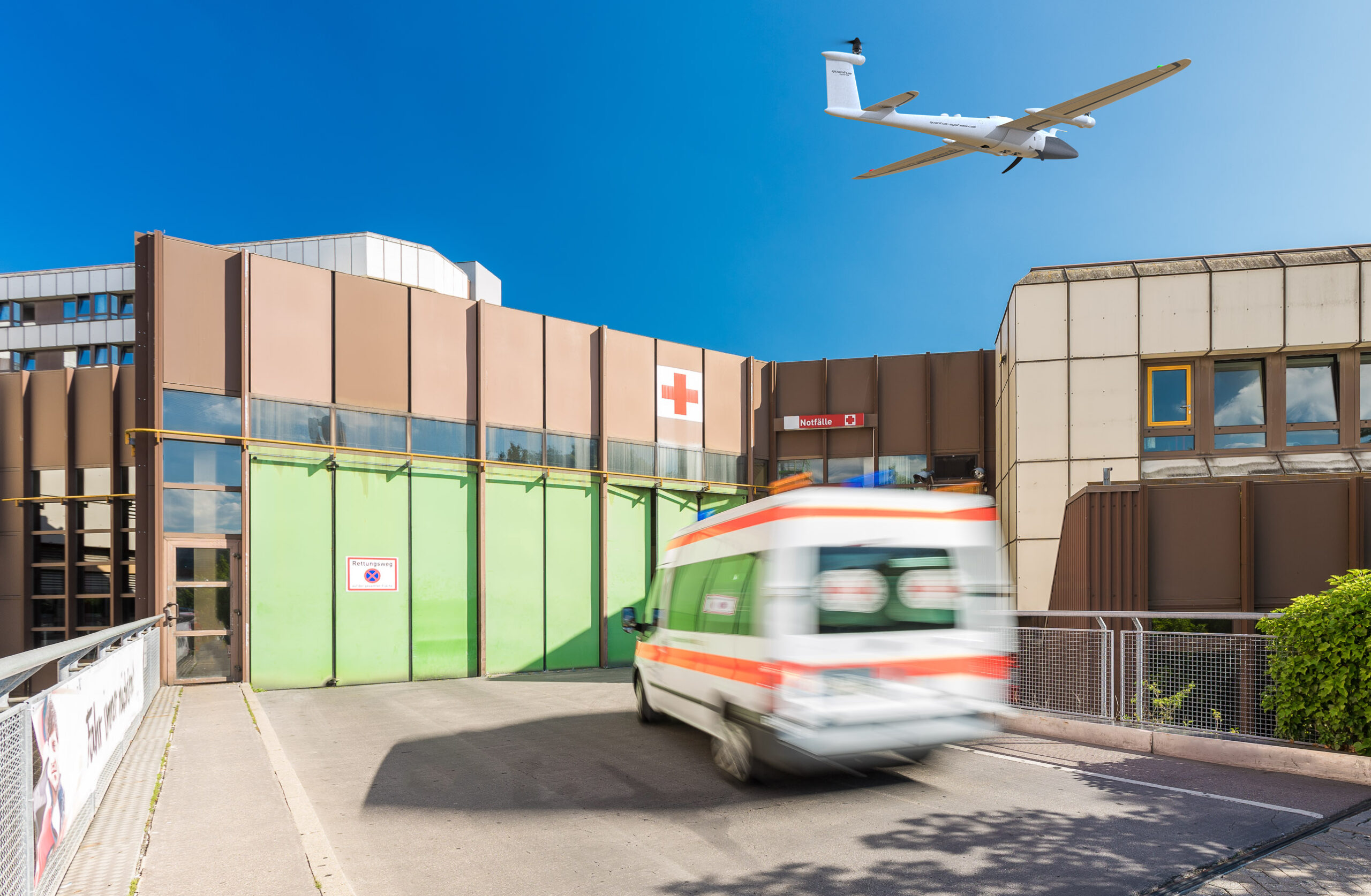 Langstreckendrohne über dem Klinikum Ingolstadt